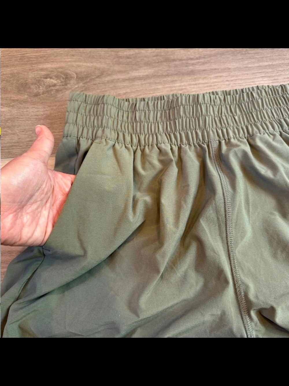 Vuori Villa Wideleg Pants Green Medium - Picture 6 of 9